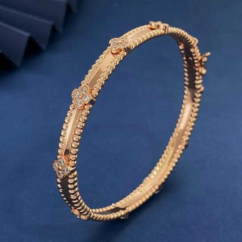 van cleef  arpels bracelets s_1263013